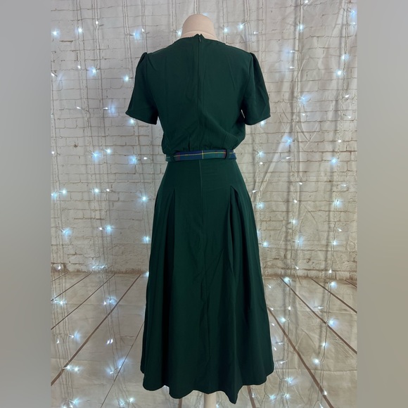 Bright and Beautiful Vintage Inspired Green Midi Dress - Picture 2 of 6